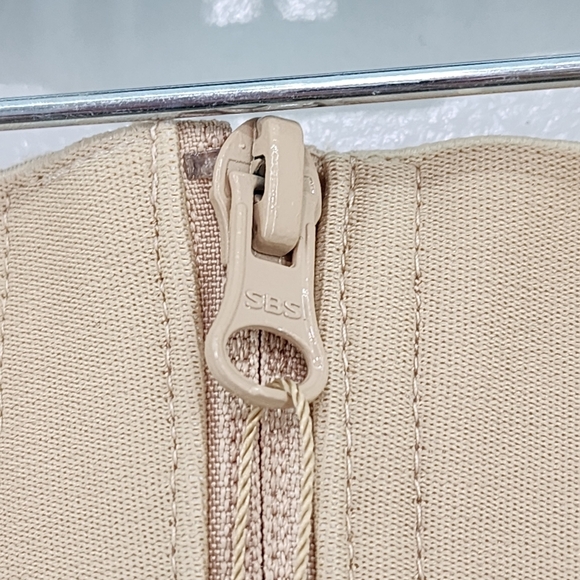 Shapellx Women's Zip Lace Trim Body Sculpting Short - Picture 6 of 8